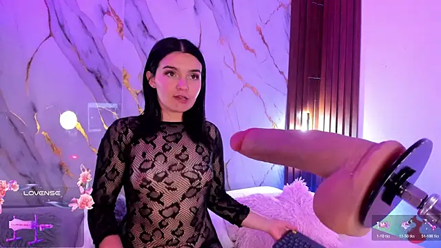 alicecute77 online show from 15, 4, 2026