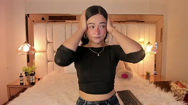 ValeriaPrado online show from 3, 10, 2025