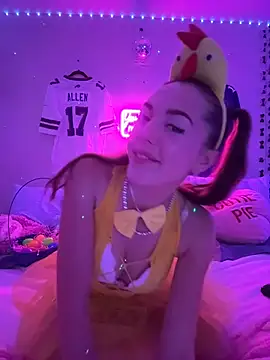 Snapshot of babygingerboo chatting on 5, 4, 2026 babygingerboo online show from 5, 4, 2026