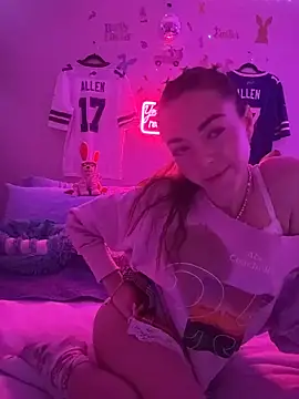 Snapshot of babygingerboo chatting on 9, 4, 2026 babygingerboo online show from 9, 4, 2026