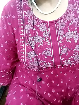 Snapshot of tami_lavanya chatting on 11, 1, 2026 tami lavanya online show from 11, 1, 2026