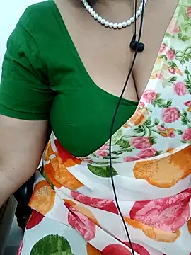 Snapshot of tami_lavanya chatting on 2, 2, 2026 tami lavanya online show from 2, 2, 2026