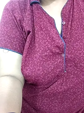 Snapshot of tami_lavanya chatting on 2, 3, 2026 tami lavanya online show from 2, 3, 2026