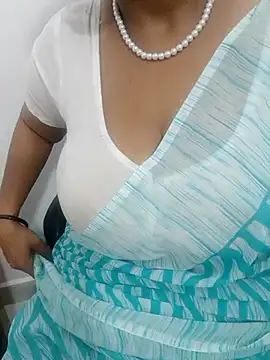 Snapshot of tami_lavanya chatting on 11, 4, 2026 tami lavanya online show from 11, 4, 2026