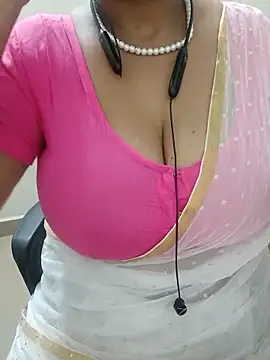 Snapshot of tami_lavanya chatting on 29, 5, 2026 tami lavanya online show from 29, 5, 2026