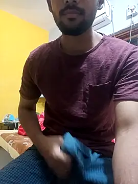 Snapshot of mayur_raaje chatting on 14, 4, 2026 mayur raaje online show from 14, 4, 2026