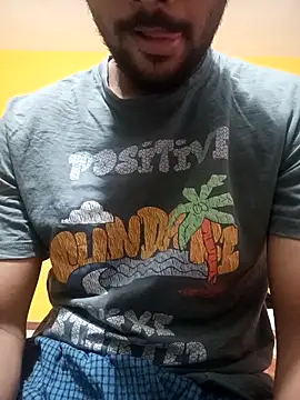 Snapshot of mayur_raaje chatting on 20, 4, 2026 mayur raaje online show from 20, 4, 2026