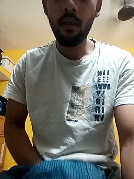 Snapshot of mayur_raaje chatting on 23, 4, 2026 mayur raaje online show from 23, 4, 2026