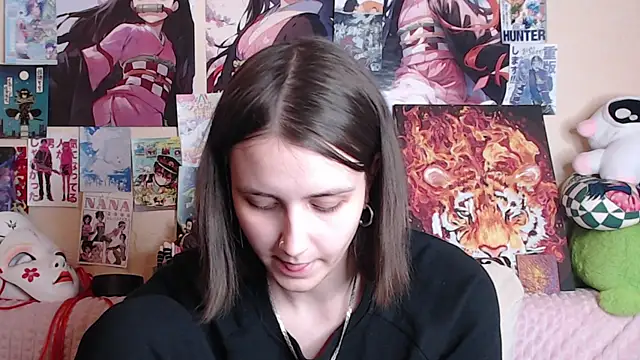 Snapshot of AliceChio chatting on 12, 11, 2025 AliceChio online show from 12, 11, 2025