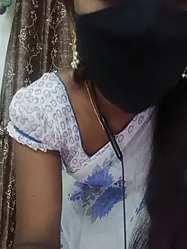 Snapshot of kavya-telugu84 chatting on 18, 6, 2026 kavya-telugu84 online show from 18, 6, 2026