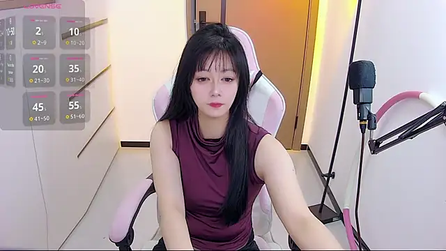 Snapshot of Fioriy66 chatting on 6, 7, 2026 Fioriy66 online show from 6, 7, 2026