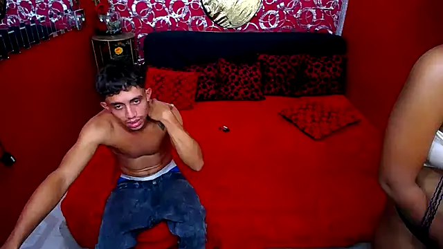 Snapshot of GABOPEIN chatting on 8, 11, 2025 GABOPEIN online show from 8, 11, 2025