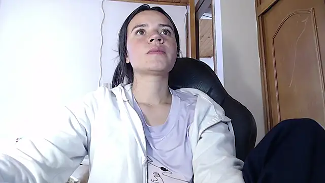 Skylar Serenity online show from 14, 9, 2025