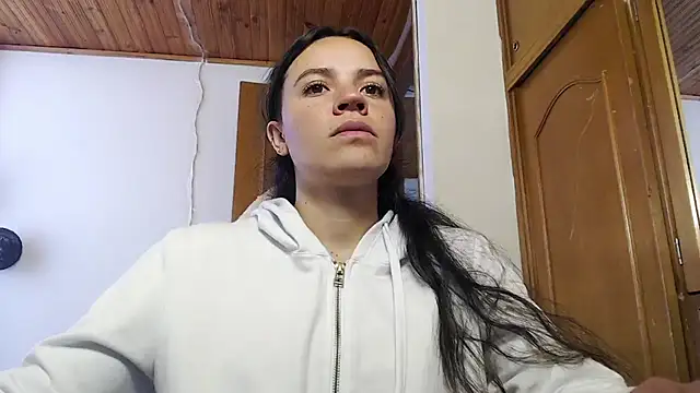 Skylar Serenity online show from 21, 10, 2025