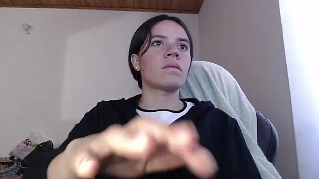 Skylar Serenity online show from 15, 12, 2025