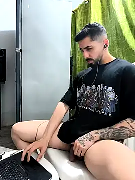 Snapshot of giannis090 chatting on 11, 4, 2026 giannis090 online show from 11, 4, 2026