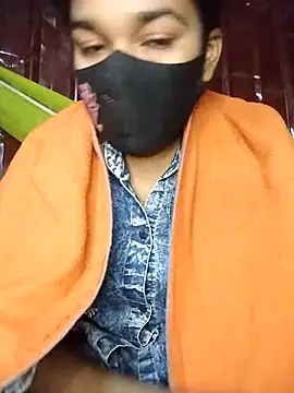 kiron204279 online show from 4, 12, 2025