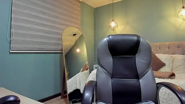 Miss Cataleya   online show from 28, 2, 2026