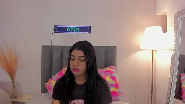 KendraChavez  online show from 2, 2, 2026