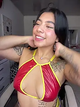 Snapshot of charlotte_queen1320 chatting on 27, 4, 2026 charlotte queen1320 online show from 27, 4, 2026