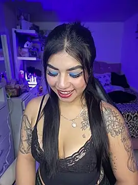 Snapshot of charlotte_queen1320 chatting on 14, 5, 2026 charlotte queen1320 online show from 14, 5, 2026