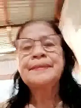 Snapshot of Sweet-Lita50 chatting on 4, 10, 2025 Sweet-Lita50 online show from 4, 10, 2025