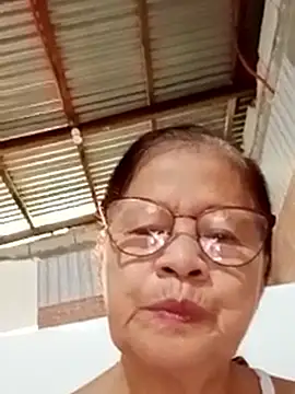 Snapshot of Sweet-Lita50 chatting on 11, 10, 2025 Sweet-Lita50 online show from 11, 10, 2025