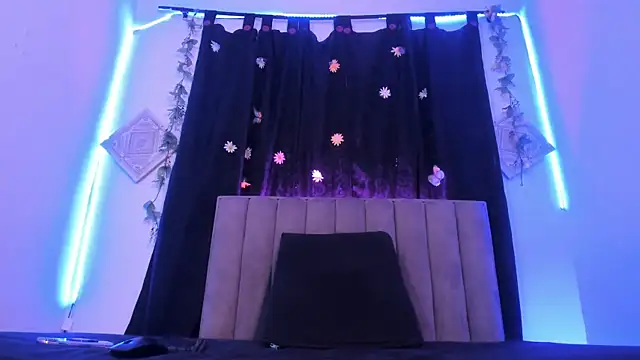 AkiraStone  online show from 25, 9, 2025