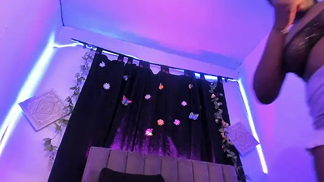 AkiraStone  online show from 10, 10, 2025