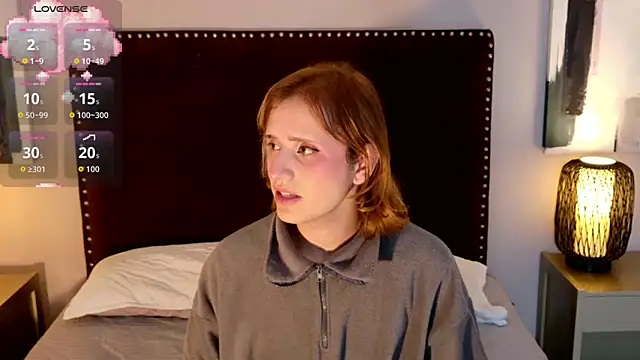 Snapshot of seraphine_star chatting on 23, 4, 2026 seraphine star online show from 23, 4, 2026