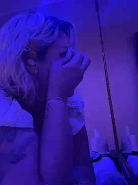 Snapshot of toomuchofafreak chatting on 25, 3, 2026 toomuchofafreak online show from 25, 3, 2026