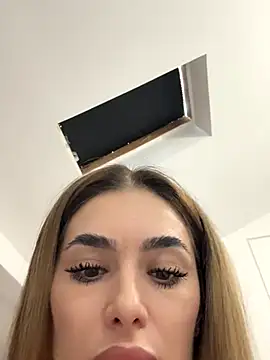 Snapshot of KaseyQuinn_ chatting on 12, 10, 2025 KaseyQuinn  online show from 12, 10, 2025
