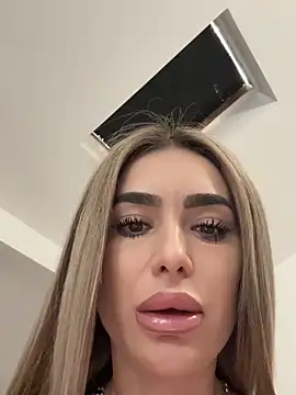 Snapshot of KaseyQuinn_ chatting on 17, 10, 2025 KaseyQuinn  online show from 17, 10, 2025