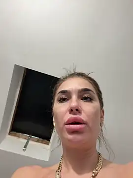 KaseyQuinn  online show from 7, 11, 2025