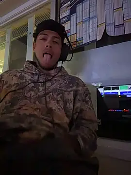 Snapshot of StrokingDaddy4 chatting on 27, 10, 2025 StrokingDaddy4 online show from 27, 10, 2025