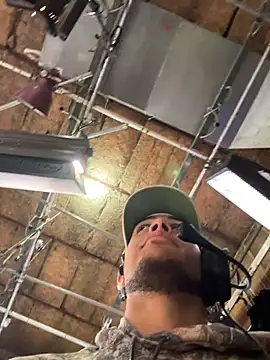 Snapshot of StrokingDaddy4 chatting on 28, 10, 2025 StrokingDaddy4 online show from 28, 10, 2025