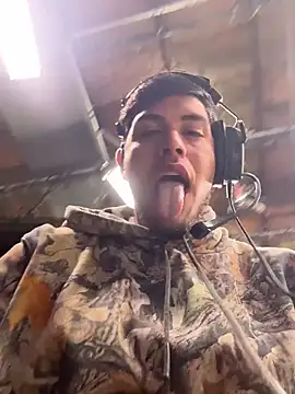 Snapshot of StrokingDaddy4 chatting on 5, 11, 2025 StrokingDaddy4 online show from 5, 11, 2025