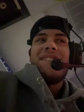 Snapshot of StrokingDaddy4 chatting on 6, 11, 2025 StrokingDaddy4 online show from 6, 11, 2025