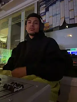 Snapshot of StrokingDaddy4 chatting on 10, 11, 2025 StrokingDaddy4 online show from 10, 11, 2025