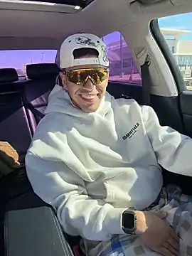 Snapshot of StrokingDaddy4 chatting on 27, 11, 2025 StrokingDaddy4 online show from 27, 11, 2025