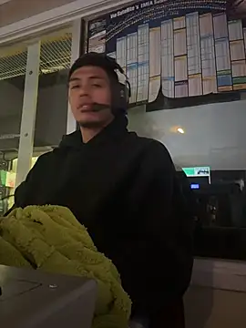 Snapshot of StrokingDaddy4 chatting on 28, 11, 2025 StrokingDaddy4 online show from 28, 11, 2025