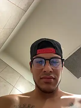 Snapshot of StrokingDaddy4 chatting on 5, 12, 2025 StrokingDaddy4 online show from 5, 12, 2025