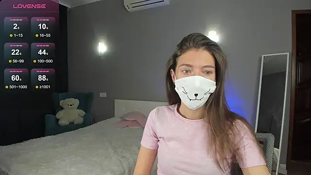 Snapshot of take_me_to_moon chatting on 12, 9, 2025 take me to moon online show from 12, 9, 2025