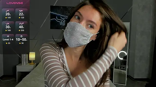 Snapshot of take_me_to_moon chatting on 6, 10, 2025 take me to moon online show from 6, 10, 2025