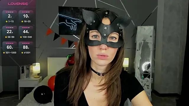 Snapshot of take_me_to_moon chatting on 31, 10, 2025 take me to moon online show from 31, 10, 2025