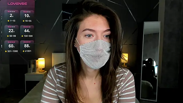 Snapshot of take_me_to_moon chatting on 25, 11, 2025 take me to moon online show from 25, 11, 2025