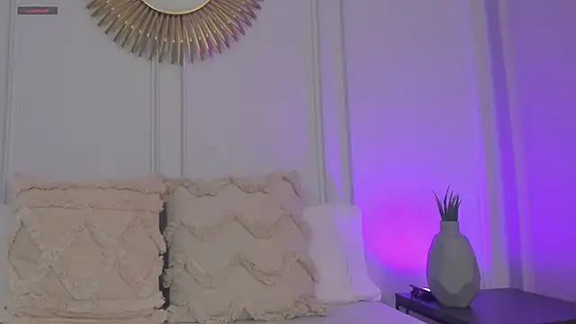 CharlotteBrownn  online show from 27, 5, 2026