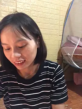 Snapshot of QuingLin chatting on 28, 9, 2025 QuingLin online show from 28, 9, 2025