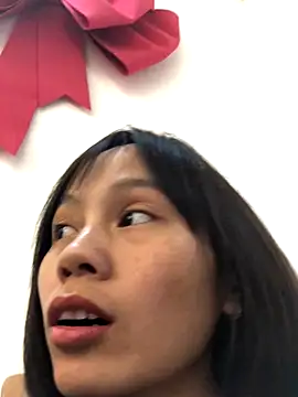 Snapshot of QuingLin chatting on 16, 10, 2025 QuingLin online show from 16, 10, 2025