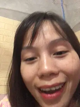 Snapshot of QuingLin chatting on 18, 10, 2025 QuingLin online show from 18, 10, 2025